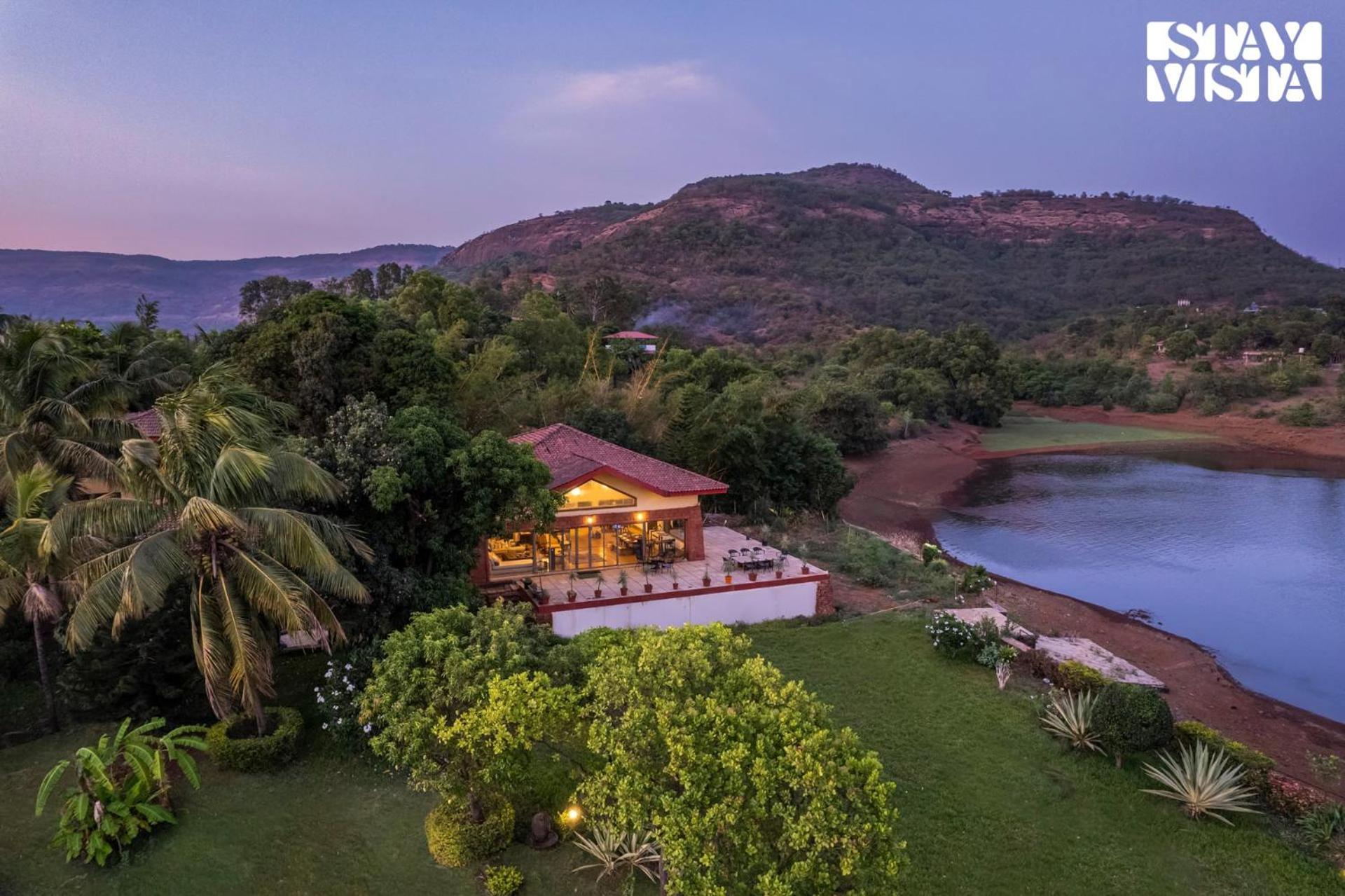 Stayvista At Three Shores With Lake View & Alfresco Dining Khamshet Extérieur photo