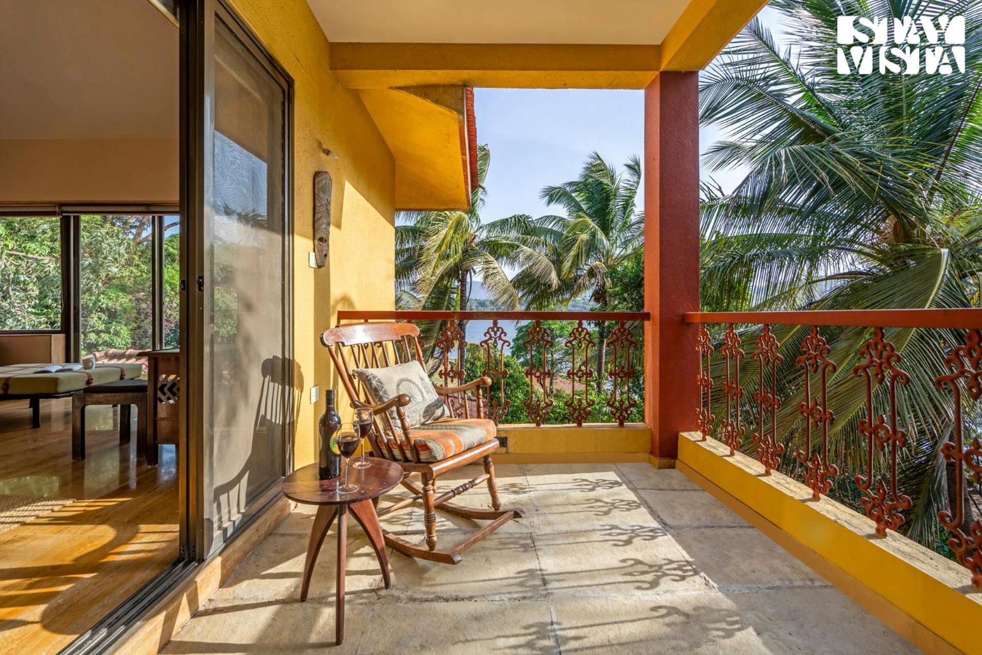 Stayvista At Three Shores With Lake View & Alfresco Dining Khamshet Extérieur photo